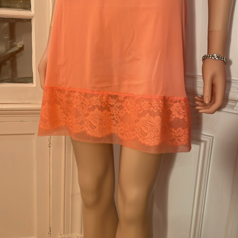 Vintage VANITY FAIR pale peach lace TRICOT slip. Size 34 (size small) - Picture 4 of 14
